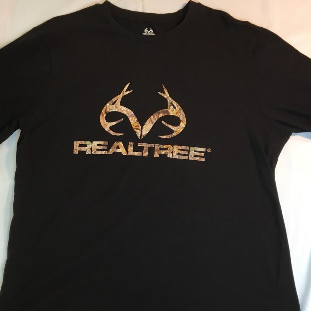Realtree Men's Front Logo Short Sleeve T-Shirt Black Size XL - Never Worn - NEW!